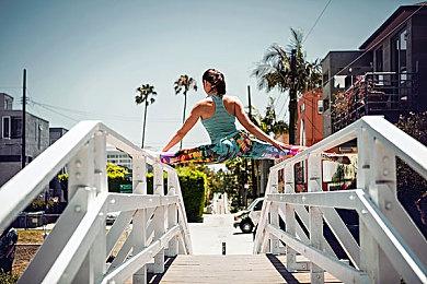 叙事冒险游戏《永夜：雪降》上架Steam 支持简体中文